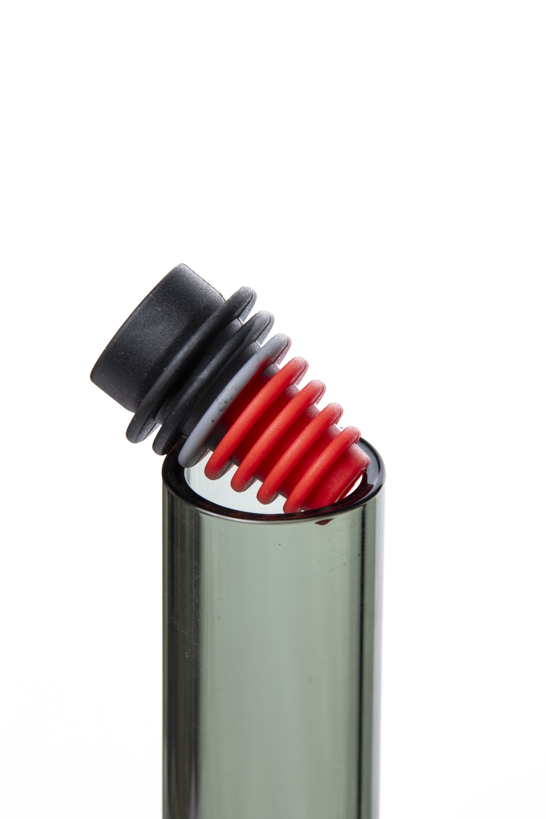 Xtendo Medium Adapter Kit with Extendable Hose (Red)