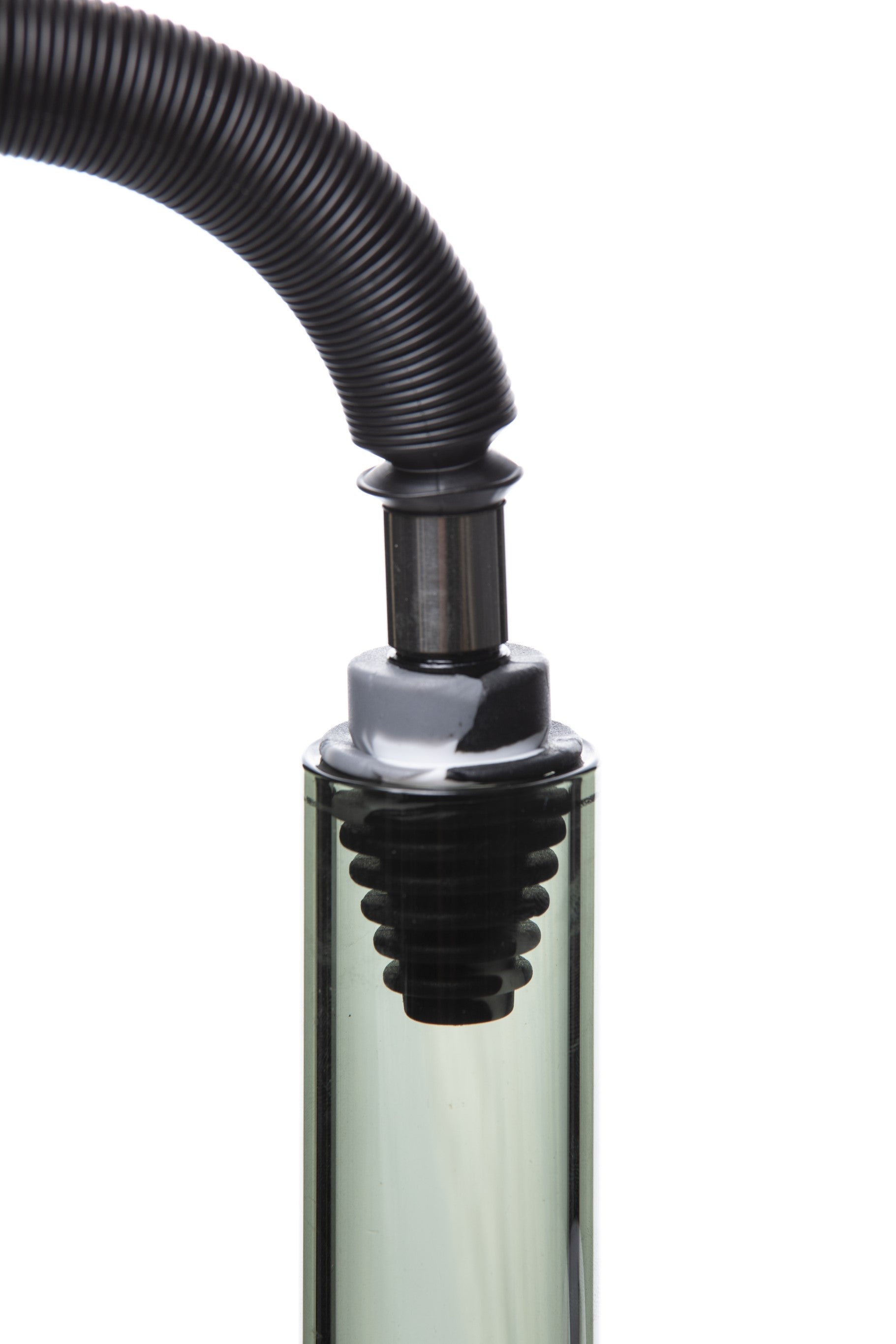 Xtendo Medium Adapter Kit with Extendable Hose (White)