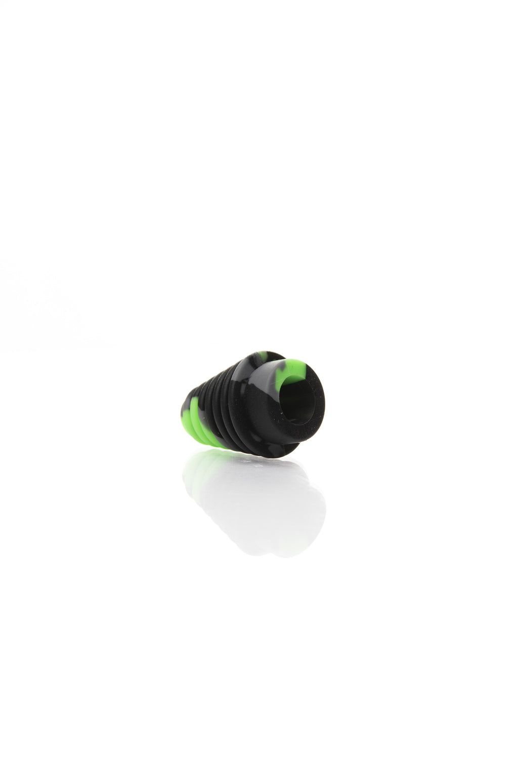 Xtendo Medium Adapter Kit with Extendable Hose GREEN