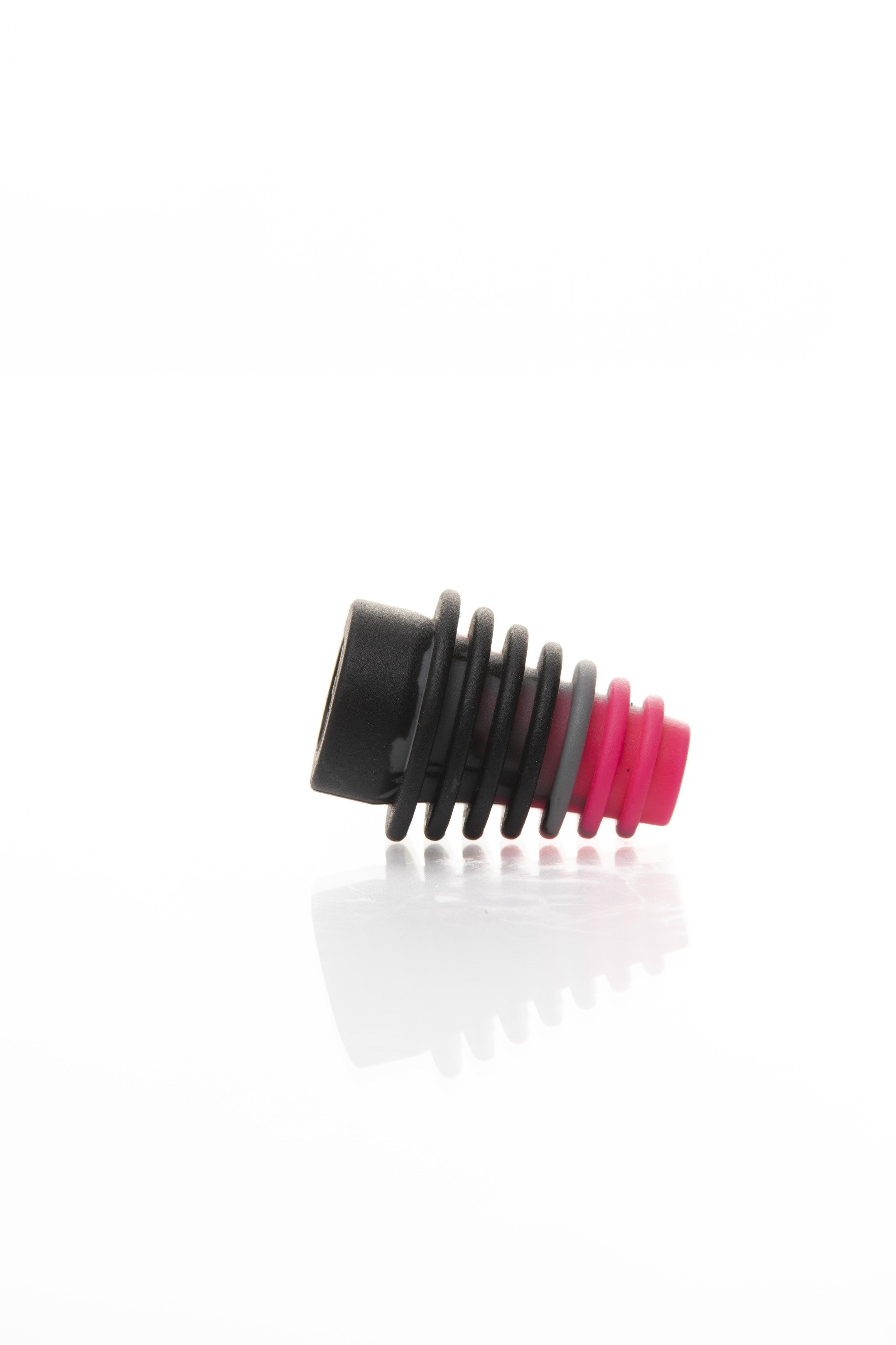 Xtendo Medium Adapter Kit with Extendable Hose MAGENTA