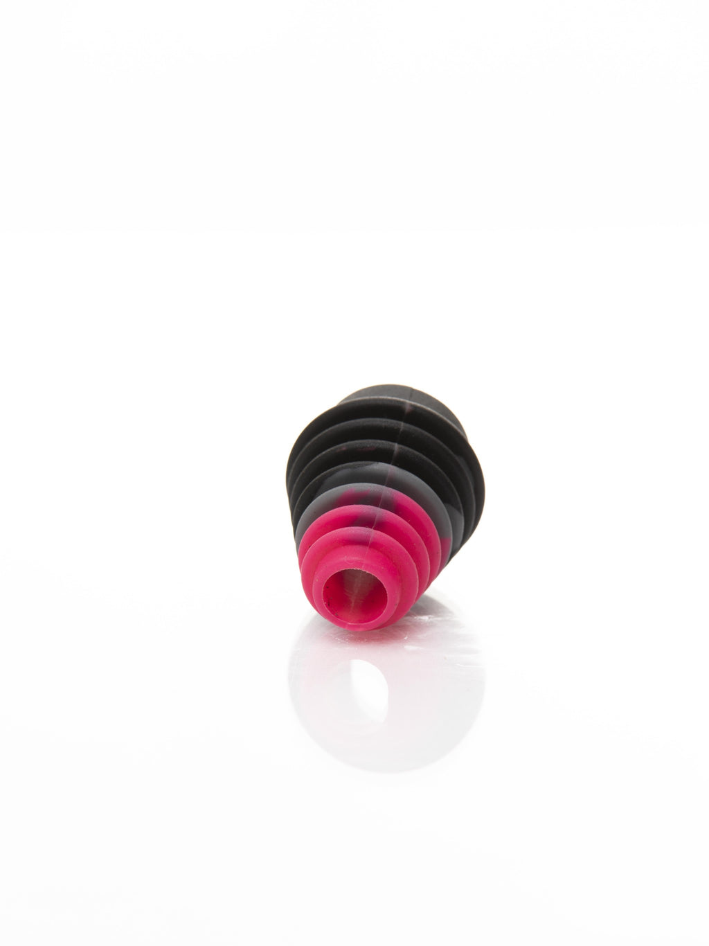 Xtendo Medium Adapter Kit with Extendable Hose MAGENTA