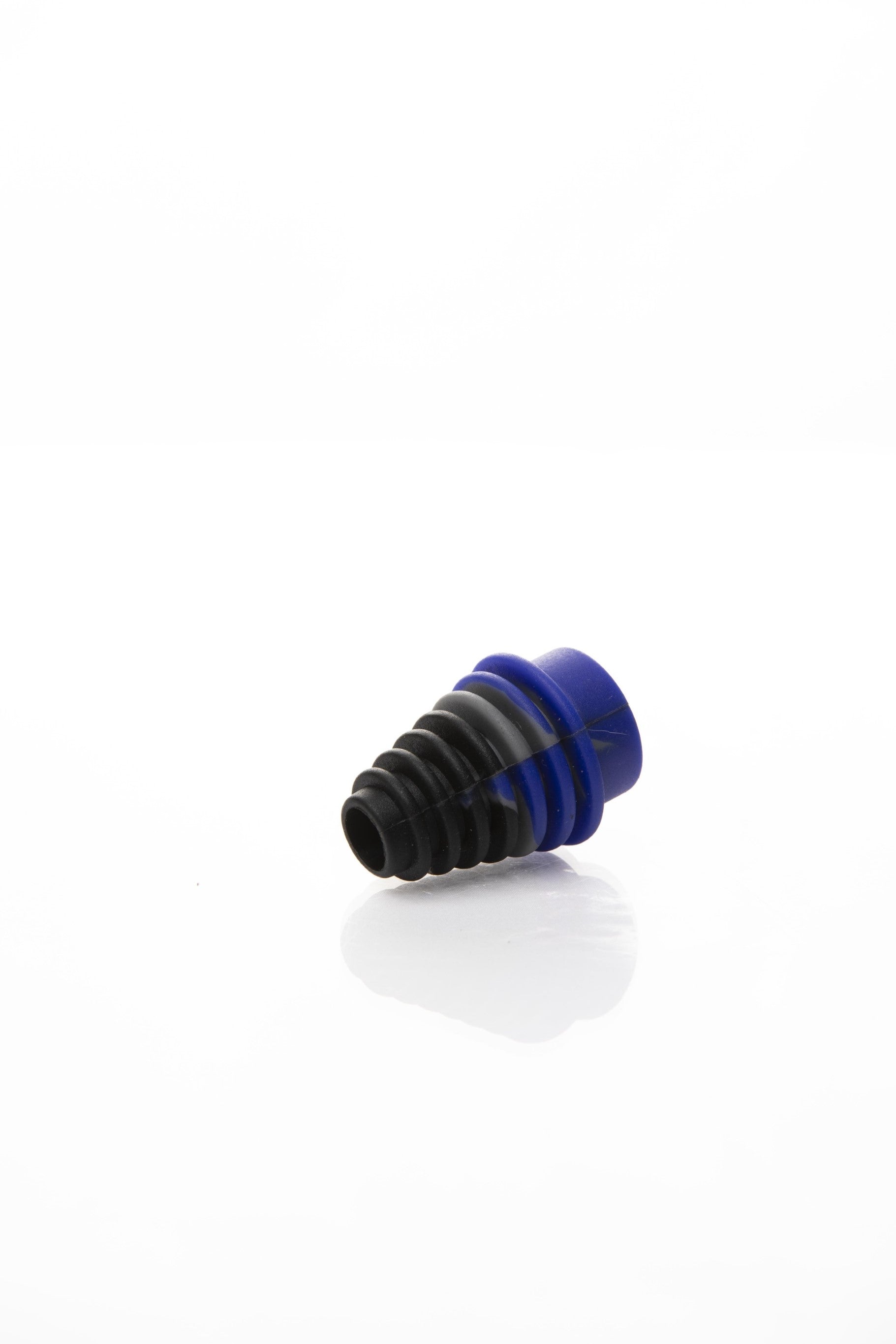 Xtendo Medium Adapter Kit with Extendable Hose (Blue)