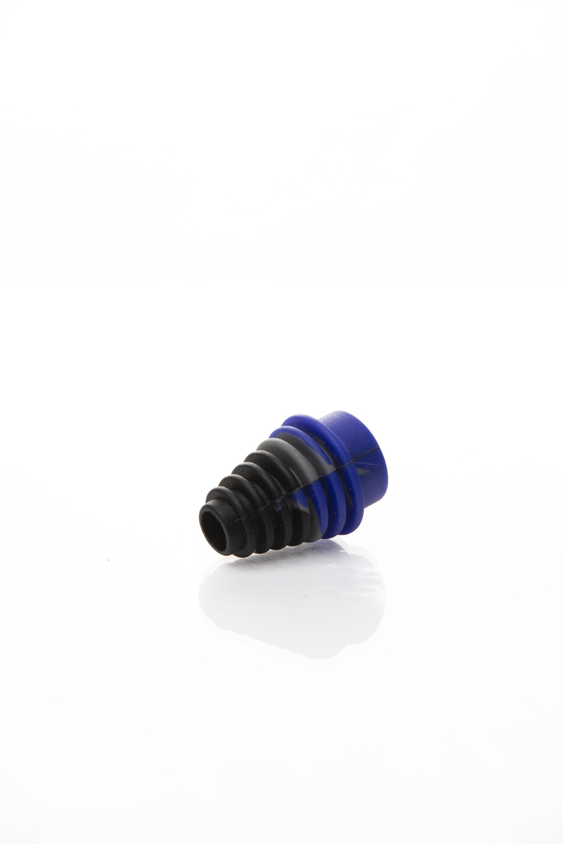 Xtendo Medium Adapter Kit with Extendable Hose (Blue)