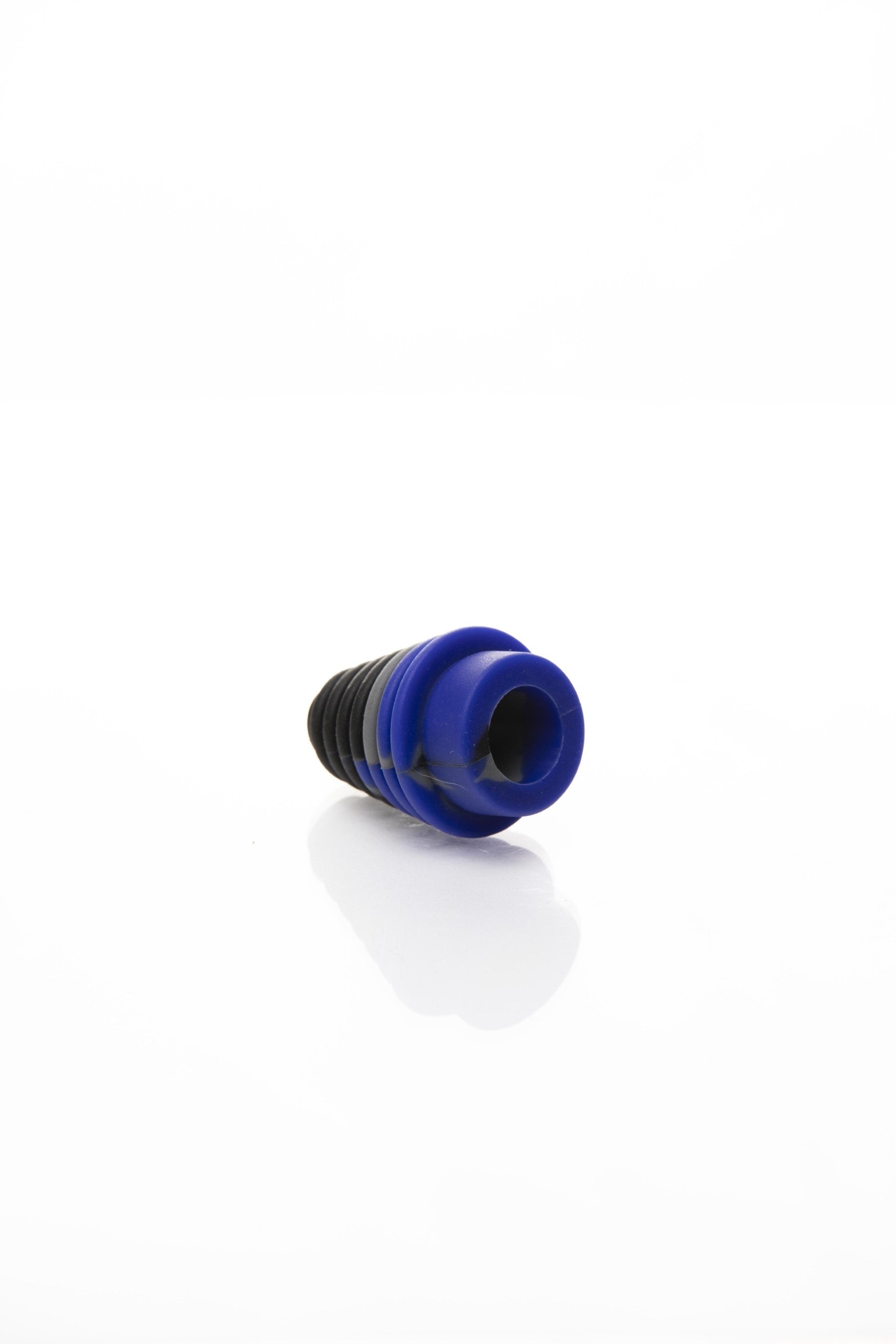 Xtendo Medium Adapter Kit with Extendable Hose (Blue)