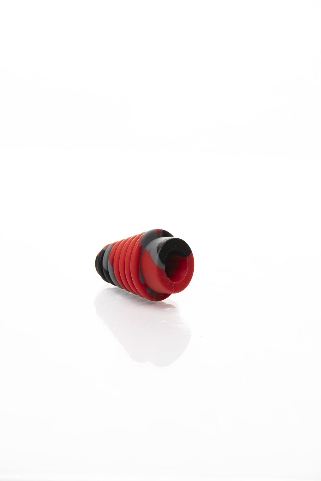 Xtendo Medium Adapter Kit with Extendable Hose RED